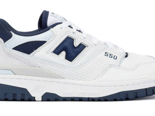 New Balance 550 trainers in white and navy