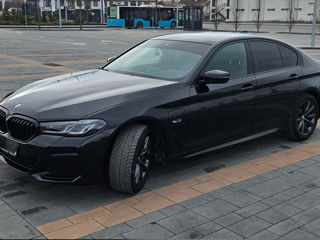 BMW 5 Series foto 14