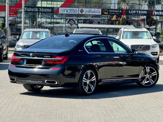 BMW 7 Series foto 4