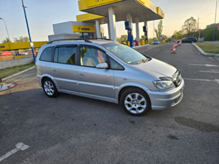 Opel Zafira foto 7