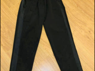 Pantaloni negri xs  брюки женскике