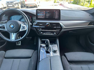 BMW 5 Series foto 9