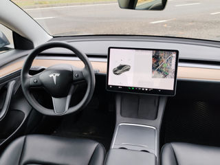 Tesla Model 3 foto 11