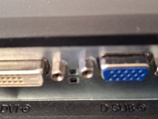 Монитор Philips  фото 1