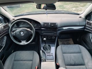 BMW 5 Series foto 8