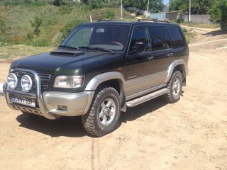 Isuzu Trooper foto 7