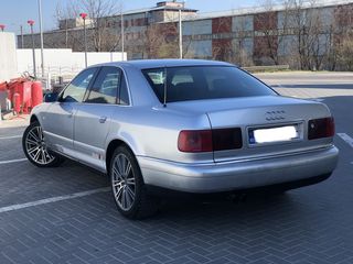 Audi A8 foto 4