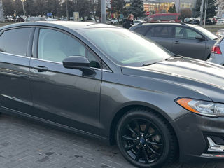 Ford Fusion foto 6