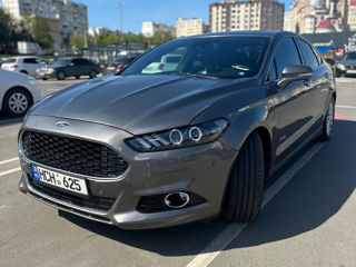 Ford Fusion foto 2