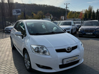 Toyota Auris foto 2