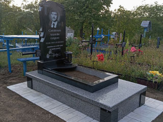 Monumente funerare de la un producător direct. foto 1