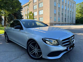 Mercedes E-Class foto 3