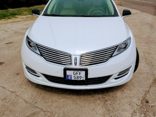 Lincoln MKZ foto 2