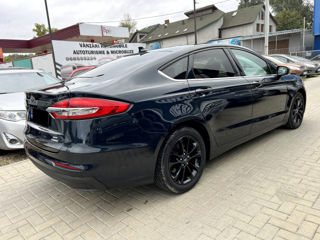 Ford Fusion foto 3