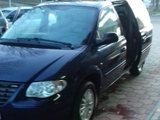 Chrysler Grand Voyager foto 2