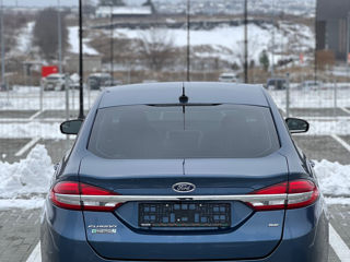 Ford Fusion foto 6