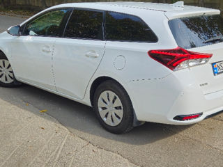 Toyota Auris foto 6