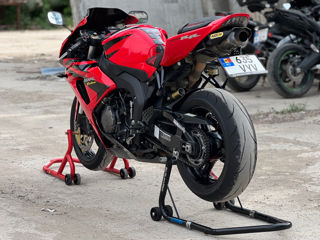 Honda CBR1000RR SC57 фото 1