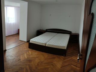 Apartament cu 3 camere, 1 m², Periferie, Soroca foto 1