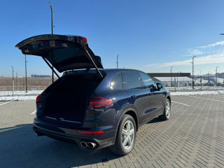 Porsche Cayenne foto 4