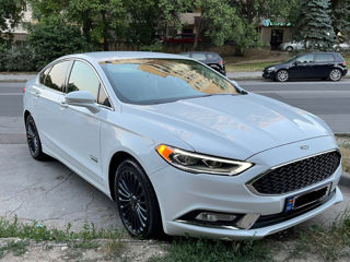 Ford Fusion foto 1