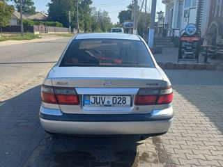 Mazda 626 foto 2