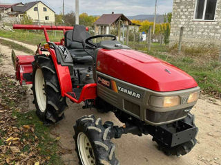 YANMAR F220+freză la sol 22 cp foto 2