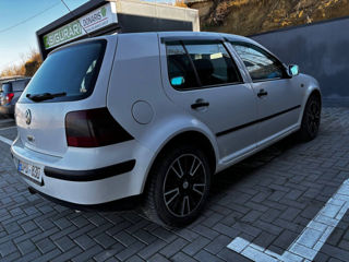 Volkswagen Golf foto 2