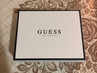 Guess foto 1