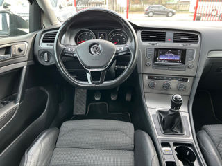 Volkswagen Golf foto 8