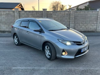 Toyota Auris foto 2