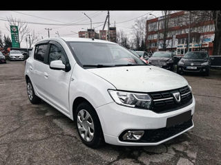 Dacia Sandero foto 2