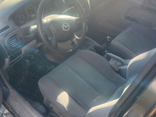 Mazda 323 foto 3