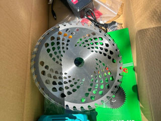 Trimmer pe acumulator Grand foto 2