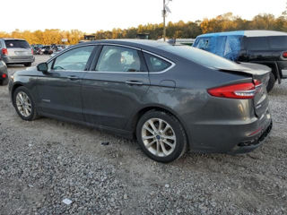 Ford Fusion foto 2