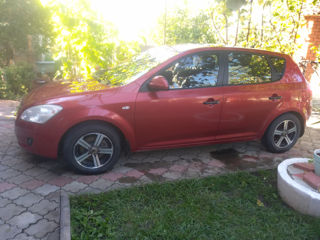 KIA Ceed foto 1