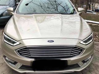 Ford Fusion foto 3