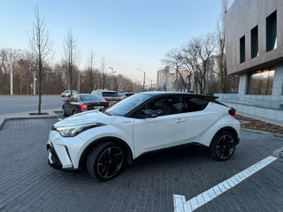 Toyota C-HR foto 4