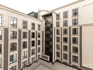 2-комн. кв., 74 м², 4/10 эт.