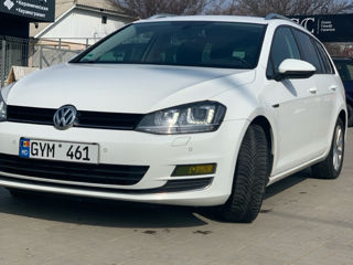 Volkswagen Golf foto 1