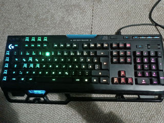 Vând tastatura Logitech G-910 foto 4