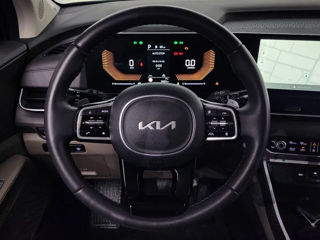 KIA Carnival foto 11