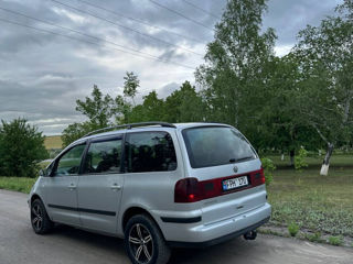 Volkswagen Sharan foto 7