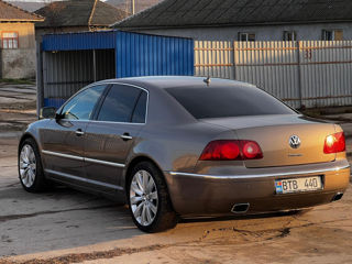 Volkswagen Phaeton foto 3