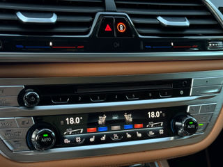 BMW 7 Series foto 12