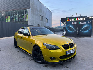 BMW 5 Series foto 8