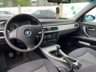 BMW 3 Series foto 10