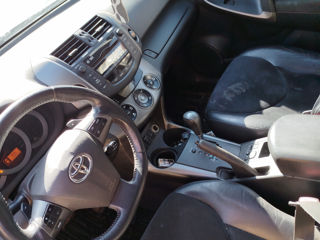 Toyota Rav 4 foto 4