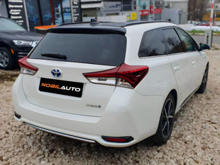 Toyota Auris foto 4