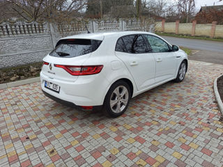 Renault Megane foto 2